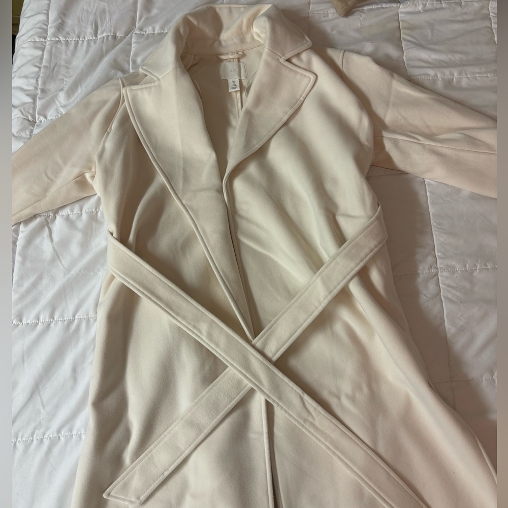 H&M size small cream trench coat. Worn once